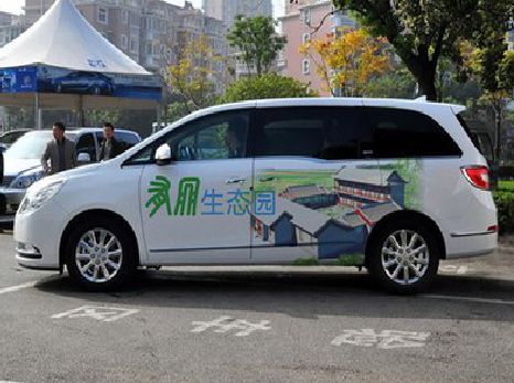 甘孜州户外车贴喷绘如何保持效果?